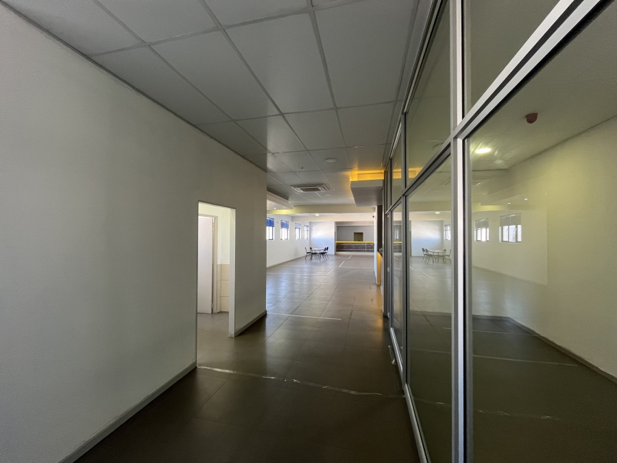 To Let commercial Property for Rent in Avondale Western Cape